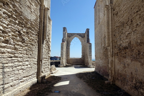 Kloster Notre-Dame-de-Re photo