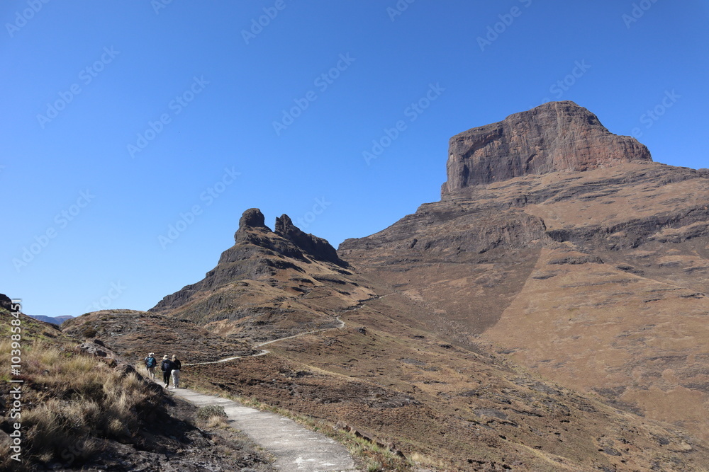 Fototapeta premium Sentinel Peak as a part of the Amphitheatre in Royal Natal National Park, Drakensberg, South Africa