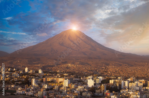 Obraz na płótnie Arequipa, Peru. Sunset view of the Misti Volcano. w salonie