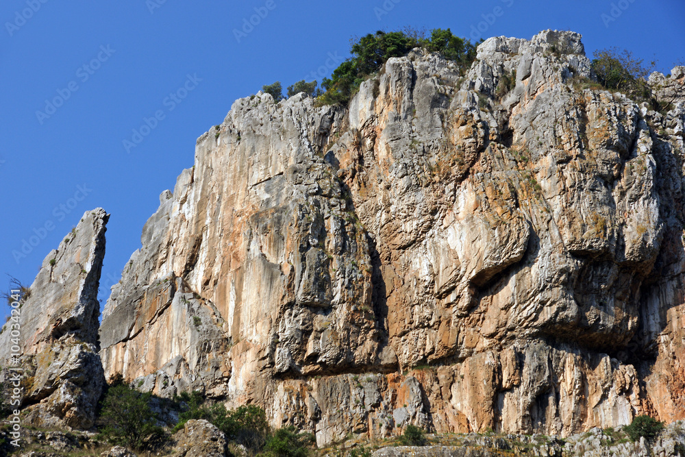 Ballikayalar Canyon is located in Gebze, Turkey. It is a popular tourist area.
Ballikayalar Canyon is located in Gebze, Turkey. It is a popular tourist area.