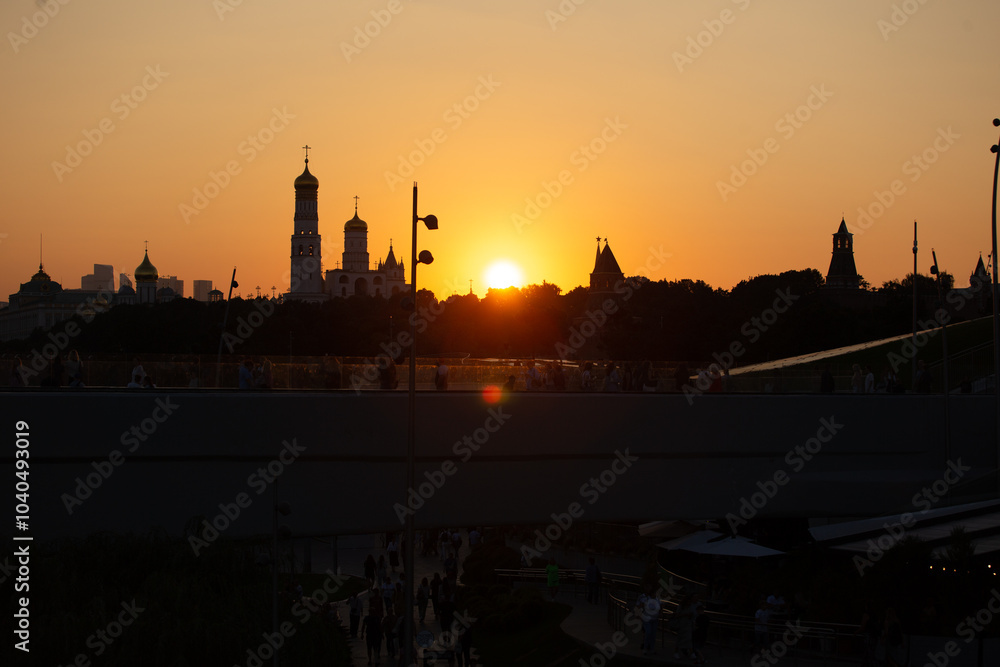 Naklejka premium Sunset above Moscow's Kremlin