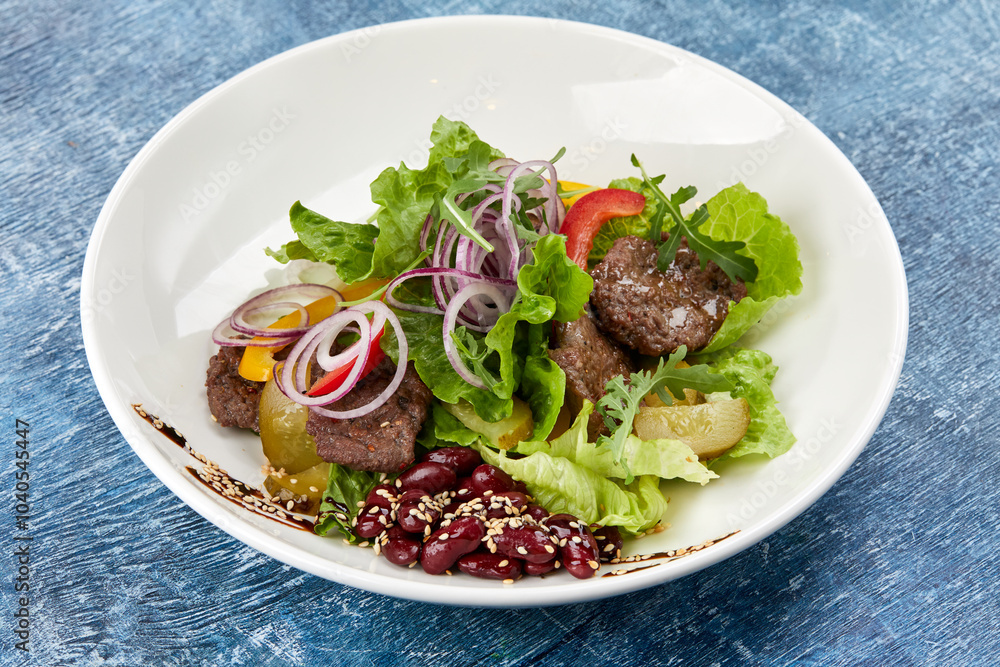 fresh salad with beef and sauce fresh salad with beef and sauce