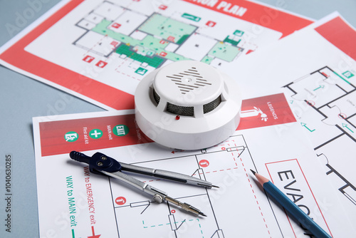 Modern smoke detector with ...