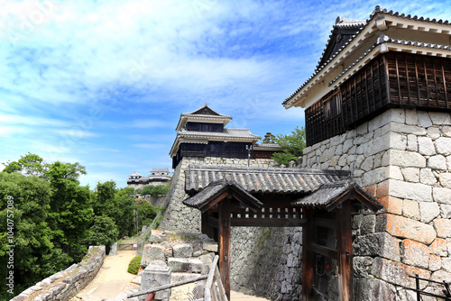 松山城、愛媛県、西国（重文、筒井門、東続櫓、石垣）青い空と日本の城 -matsuyama castle in japan-
