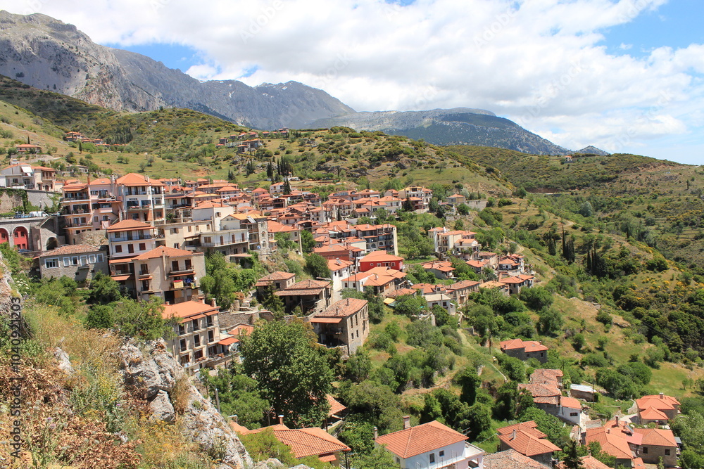 Grèce, environs du Monastère d'Osios Lukas, village de Arachova Grèce, environs du Monastère d'Osios Lukas, village de Arachova