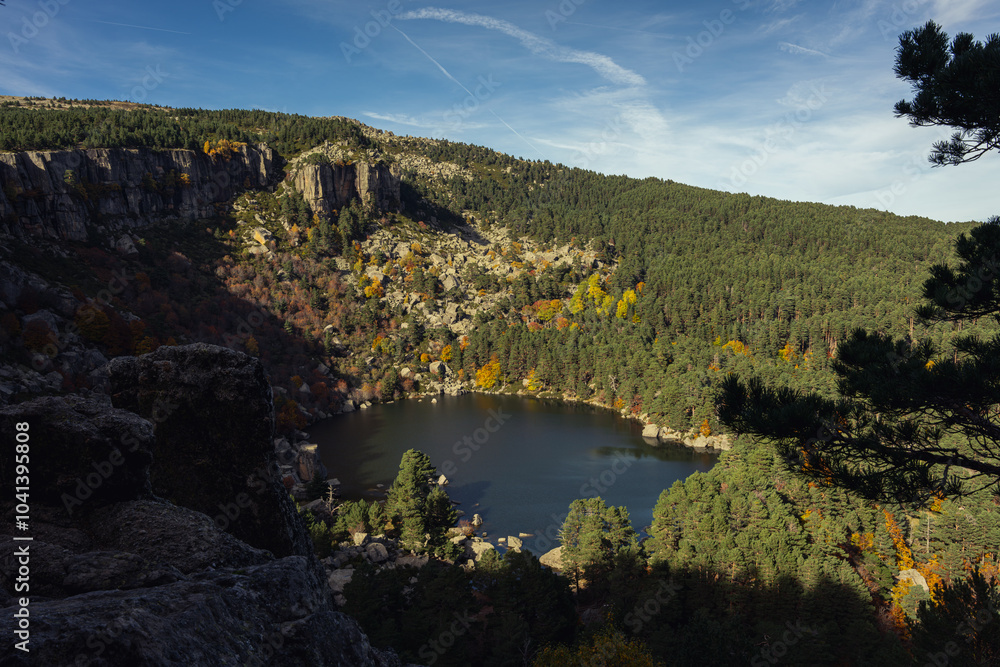 Naklejka premium Urbion Mountains and Black Lagoon (Sierra de Urbion - Laguna Negra) Nature Reserve, Soria, Spain. Autunm season. Colorful picture.