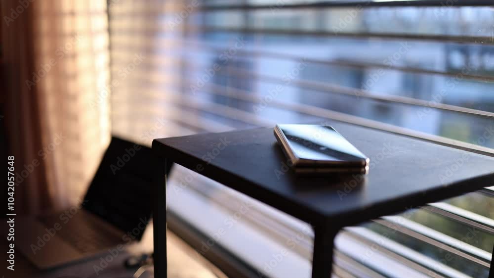 a message came on the phone took it by hand a message came on the phone took it by hand