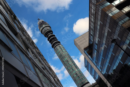 Obraz na płótnie British Telecommunication tower - BT Tower - London - England - UK w salonie
