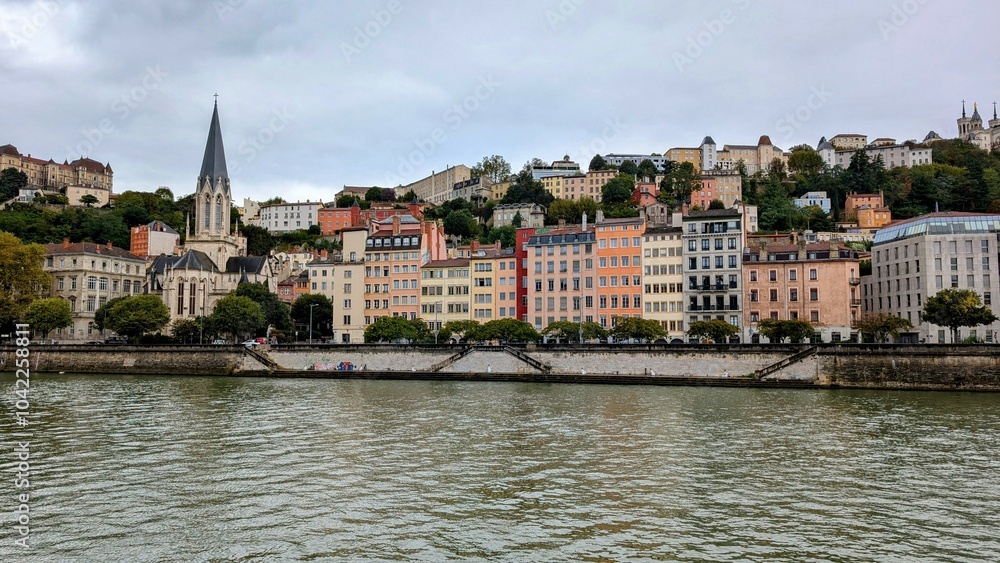 LYON (Rhône) LYON (Rhône)