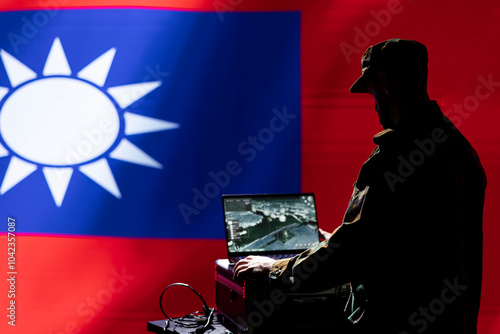 Carta da parati Taiwan freedom fighters air defense command operator using radar to detect ballistic missiles launched by China