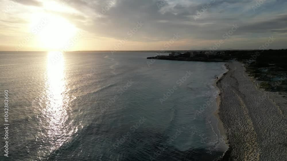 Discover Es Trenc Beach, Mallorca's turquoise waters and white sands Discover Es Trenc Beach, Mallorca's turquoise waters and white sands