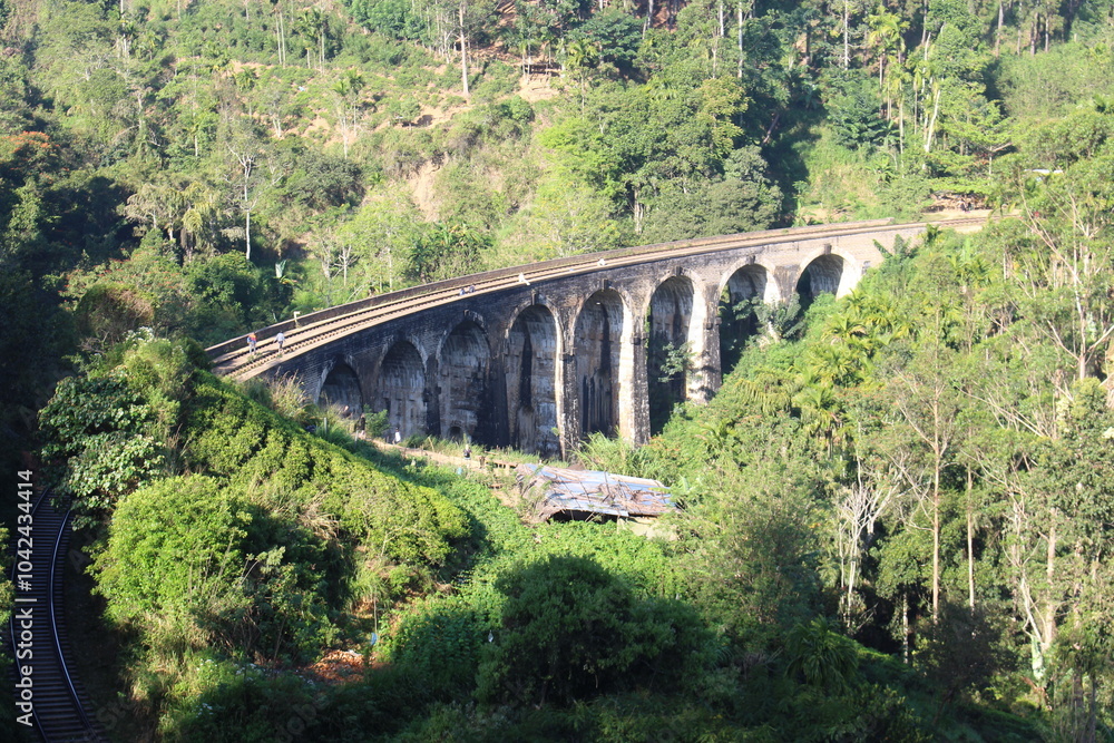 Fototapeta premium old bridge in the mountains