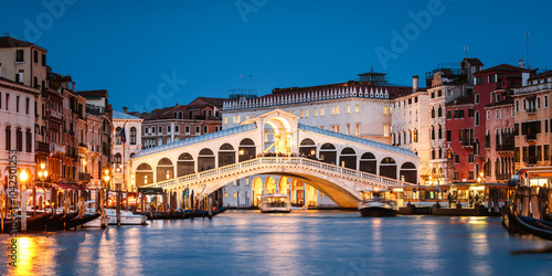 Rialto bridge panoramic at dusk, Venice