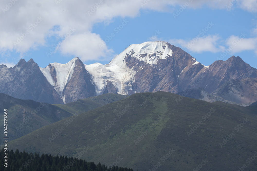 Fototapeta premium Beautiful photos of Tibetan scenery in China 