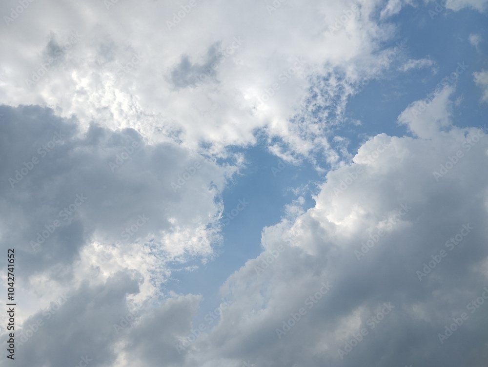 Fototapeta premium Dramatic dark sky and cloudy View and strong wind, Nature abstrack background