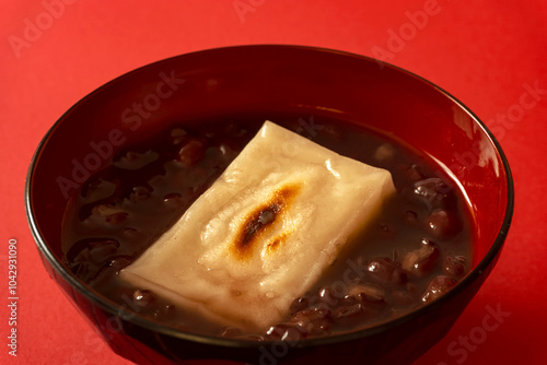 Zenzai (red bean soup) with square mochi. 角餅が入ったぜんざい