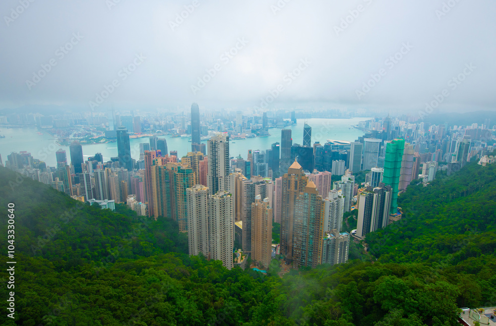 Obraz premium Skyline of Hong Kong at daytime from Victoria Peak