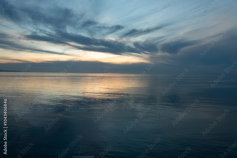 Fototapeta premium Dusk on the Atlantic coast of Prince Edward Island, Canada