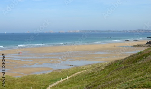 Côte et plage de La Palue dans la presqu'ile de Crozon en Bretagne Finistère France 