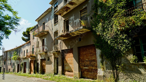 Romagnano Al Monte, i ruderi dell'antico borgo abbandonato dopo il terremoto del 1980, Salerno, Campania, Italia photo