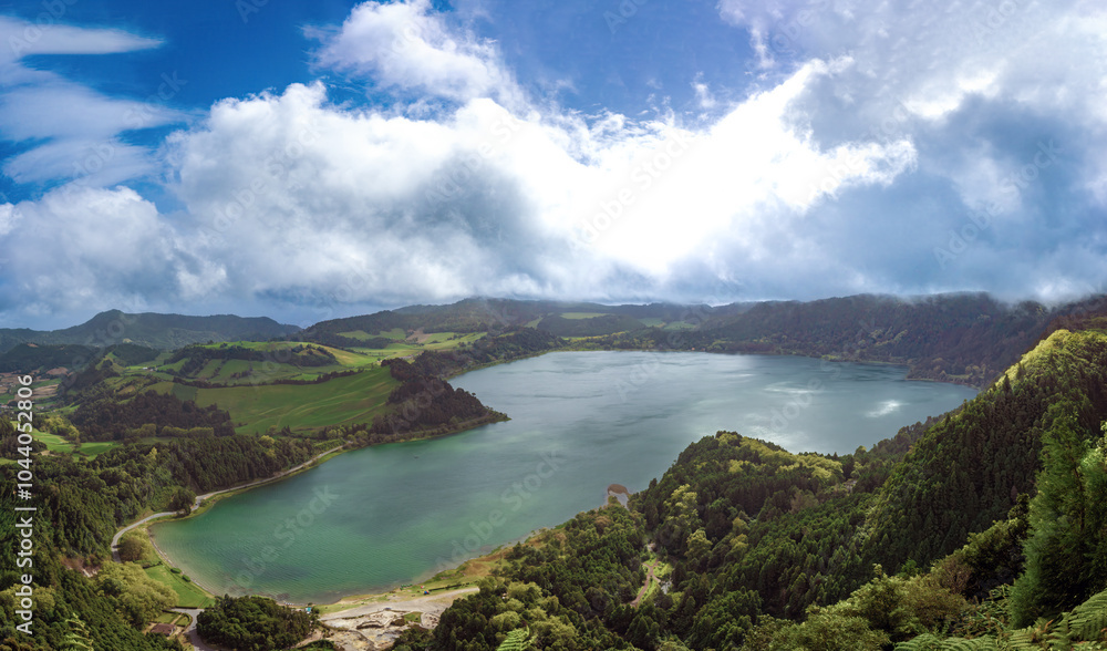 Fototapeta premium Lagoa das Furnas view from the Pico do Ferro viewpoint, Furnas Valley, São Miguel Island, Azores Islands, Portugal