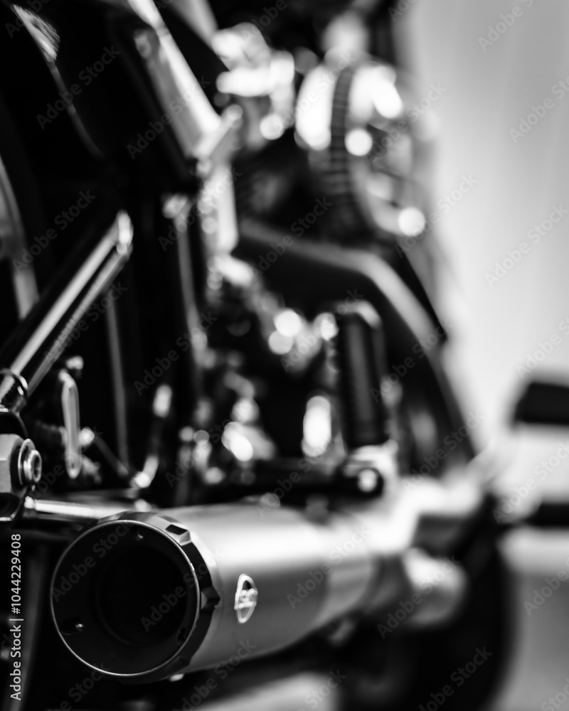 Obraz premium San Francisco motorcycle exhaust 