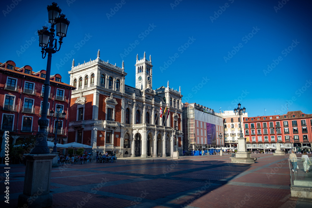Naklejka premium Calles principales de Valladolid, España. Capital de la Comunidad Autónoma de Castilla y León