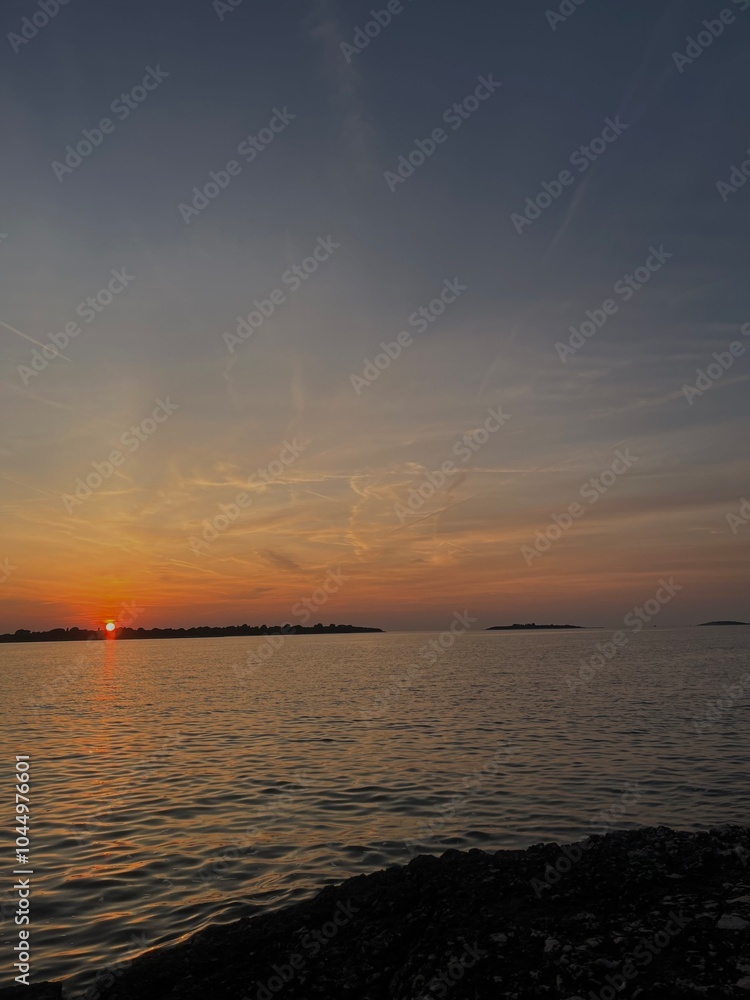Obraz premium sunset over the sea