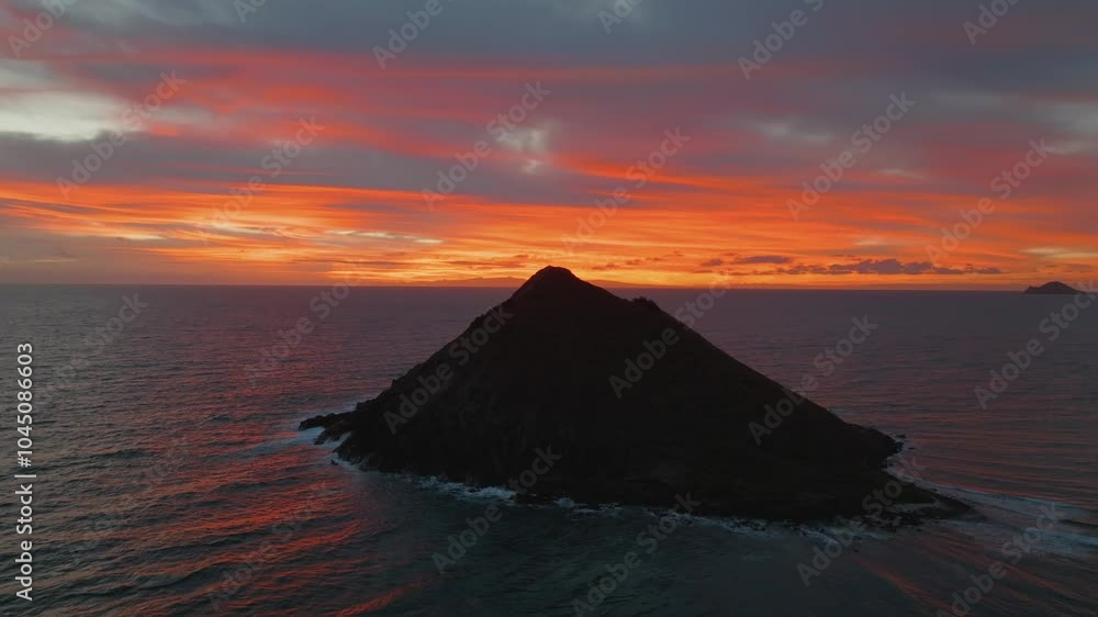 Stunning sunrise over mountain peak. Serene idyllic exotic paradise. Hawaii, Oahu, Lanikai. Stunning sunrise over mountain peak. Serene idyllic exotic paradise. Hawaii, Oahu, Lanikai.