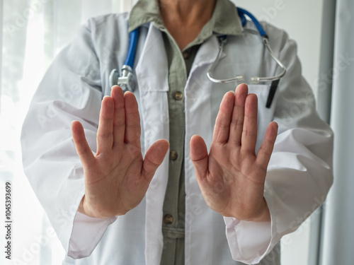 Foto Medical staff abuse
