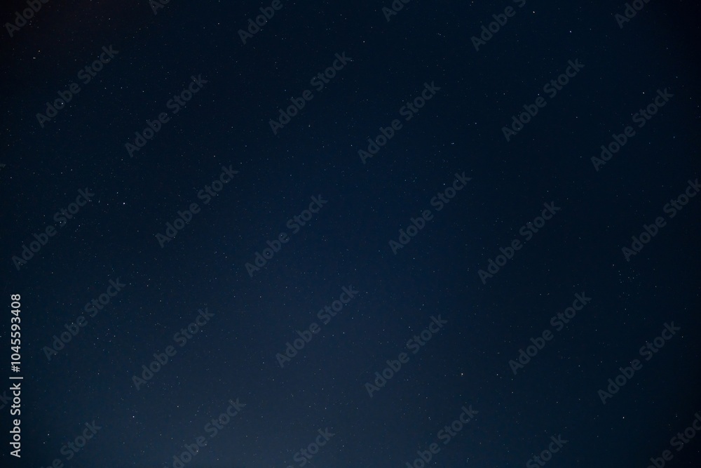 Obraz premium Starry Night Sky Over Field