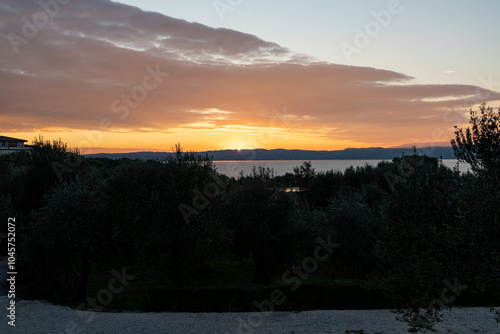 Zachód słońca Sirmione Lago di Garda 