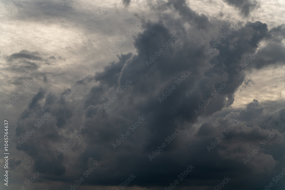 Obraz premium A gloomy sky with storm clouds