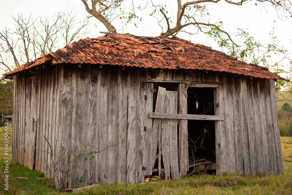 Naklejka premium old wooden house