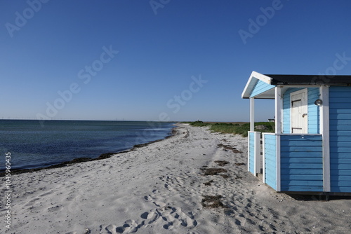 Ein Haus am Strand photo