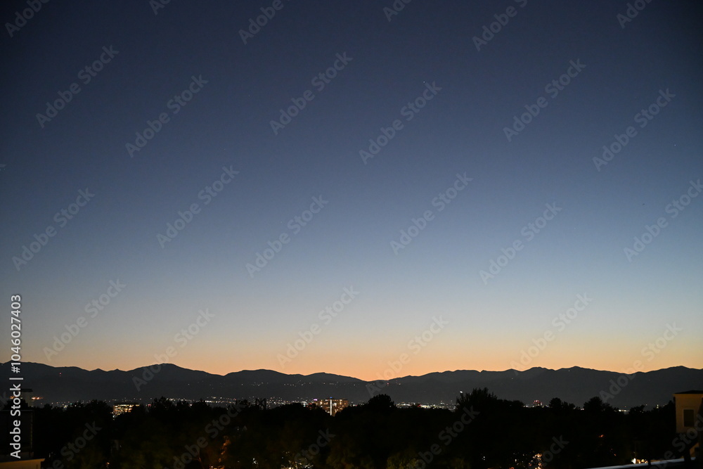 Fototapeta premium sunset over the mountains