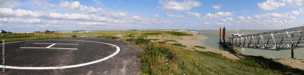 Photo panoramique de la pointe le Hourdel dans la Somme région Normandie France Europe Photo panoramique de la pointe le Hourdel dans la Somme région Normandie France Europe