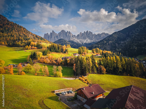 Wallpaper Mural Geissler - Val di Funes Dolomiten Torontodigital.ca