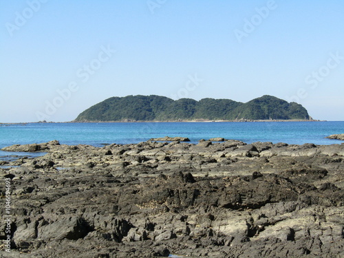 熊本県天草市牛深、東シナ海を望む美しい海と海岸の風景