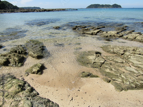 熊本県天草市牛深、東シナ海を望む美しい海と海岸の風景