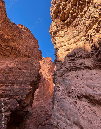 Vertical photo of rock formations in Salta, Quebrada de Cafayate