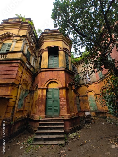 Old mansion style building in Kolkata, which is very popular for its unique architecture style and lavish decorations