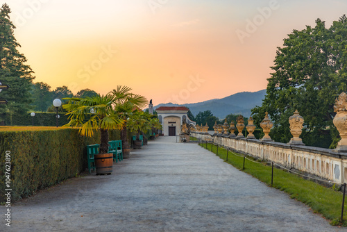 Historische und architektonische Aspekte von   Schlossgarten Krumau in Tschechien  weltkulturerbe photo