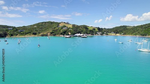 Wallpaper Mural Waiheke Island | New Zealand Day Drone footage | 4k Torontodigital.ca
