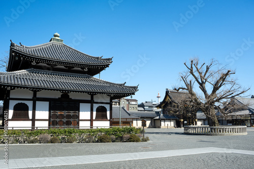 西本願寺 経蔵からの眺め photo