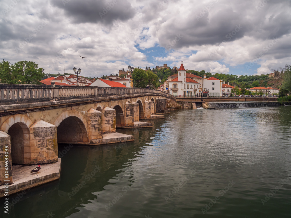 Obraz premium Tomar Bridge and River