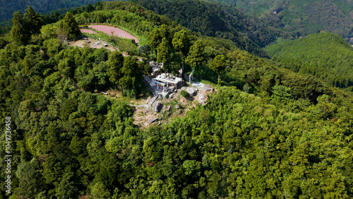 ドローンで撮影した「倉岳山」の景色