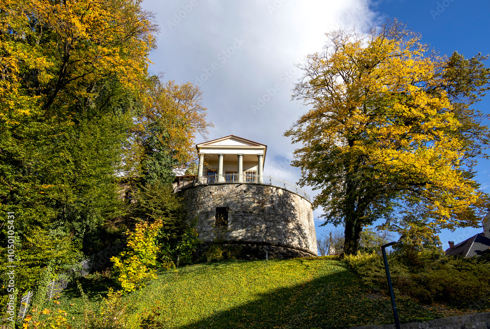 Obraz premium Habsburg Palace on Castle Hill in Cieszyn on a sunny autumn day