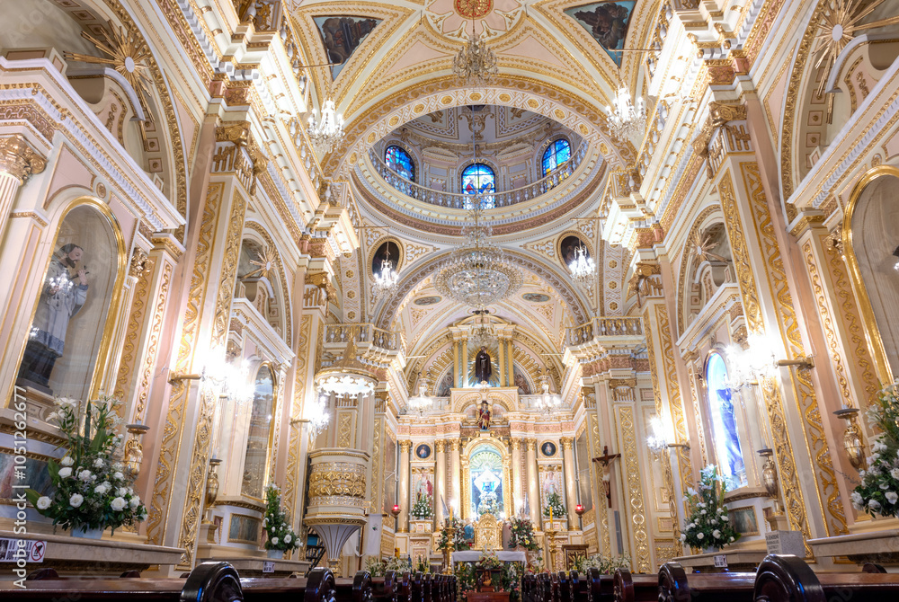 Obraz premium Cholula, Puebla, Mexico, indoors interior of the Remedios Church on the top of the great pyramid