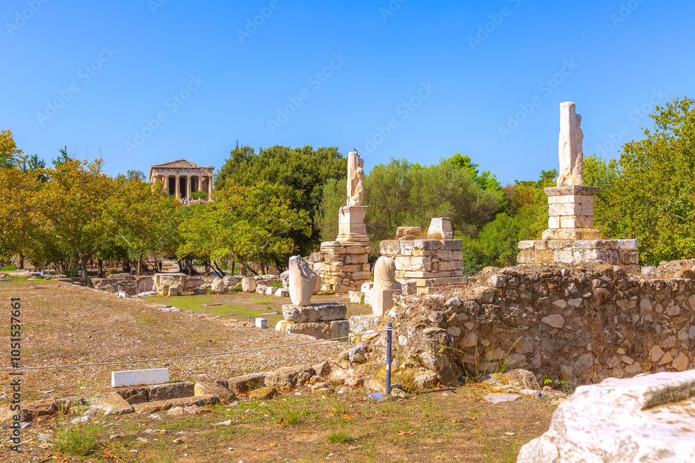 Fototapeta premium Odeon of Agrippa statues, Athens, Greece